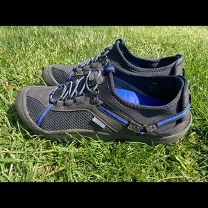 Lightweight J-41 hiking shoes